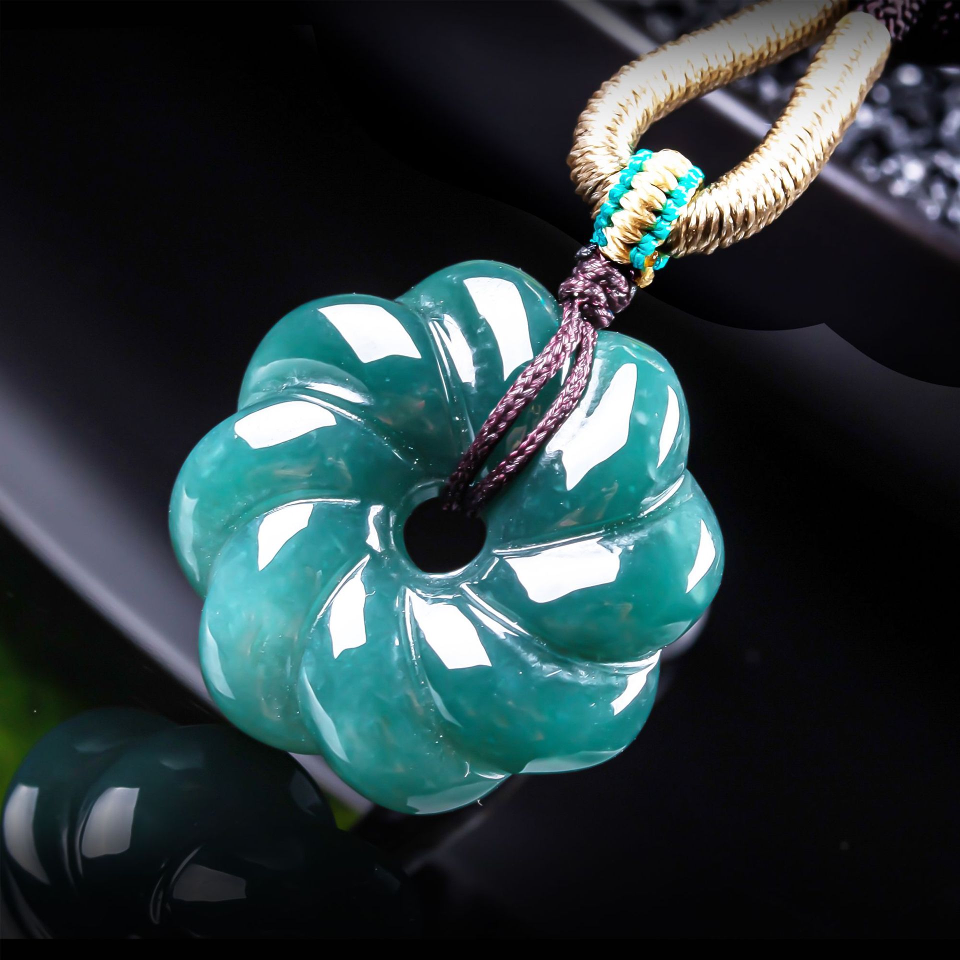 Trend Women Fashion - 天然ビルマ翡翠の花ペンダントネックレスアクセサリー、宝石のお守り、ファッションジュエリー、本物の翡翠、女性への高級ギフト