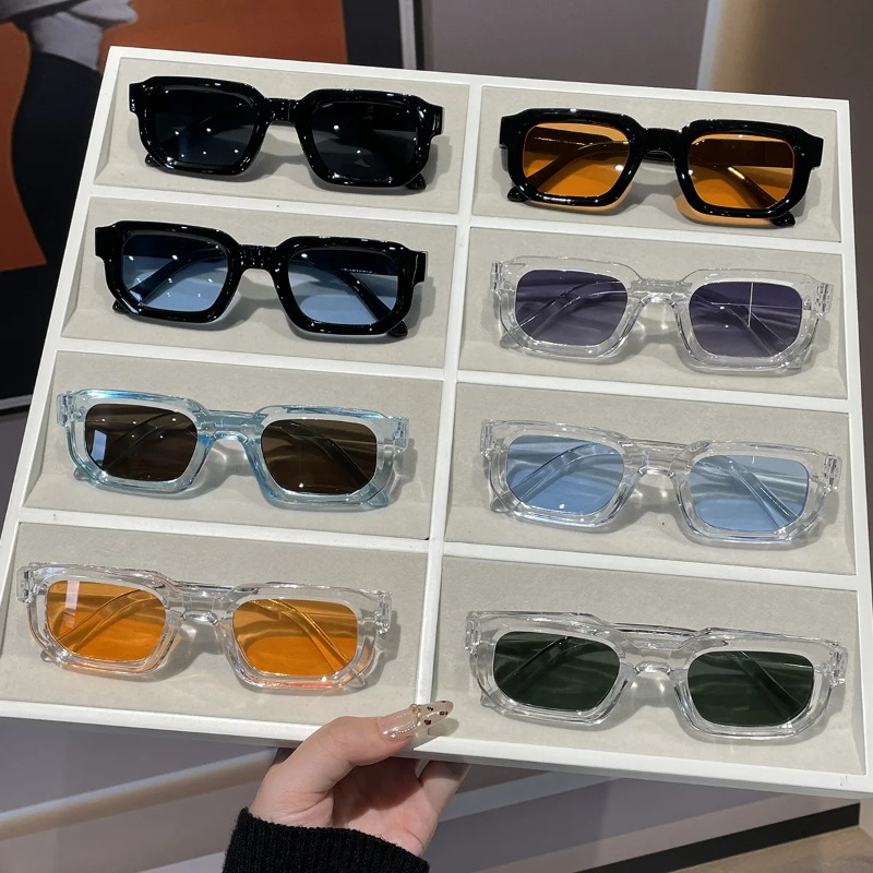 Women'S Fashion Eyewear - 新作人気 スクエアスモールフレーム レトロファッションサングラス カジュアル日焼け止めメガネ UV400 男女兼用