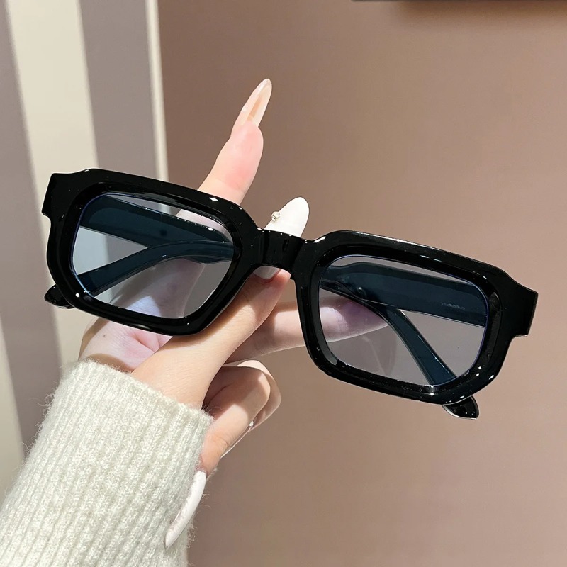 新作人気 スクエアスモールフレーム レトロファッションサング - Women'S Fashion Eyewear のレビューと価格