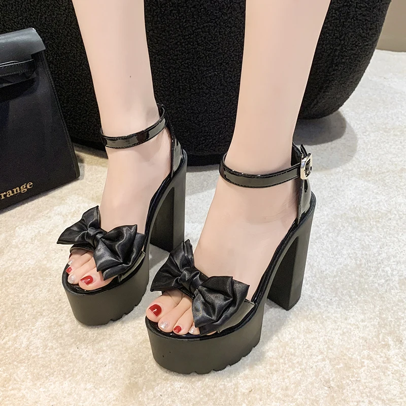 女性サンダル 2025 新しい夏の靴トレンド黒、白ファッショ - Women Fashion Korean のレビューと価格