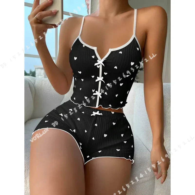 女性用ハートプリントパジャマセット シルクサテン Vネック  - V Neck Cami Top のレビューと価格
