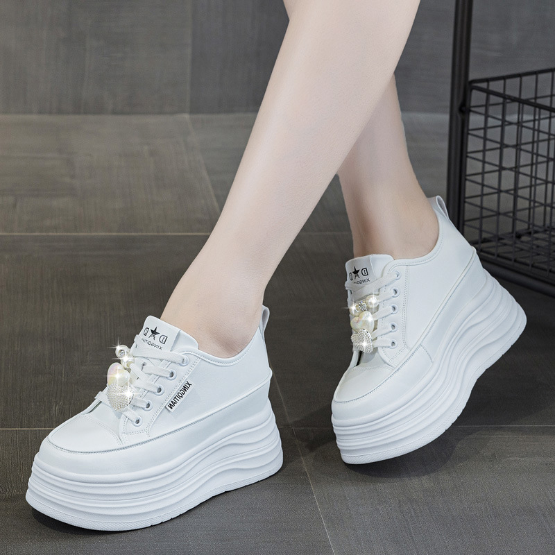 秋のレディース9CM身長アップシューズ、普段使いの厚底ファッ - Sneakers Fashion Women のレビューと価格