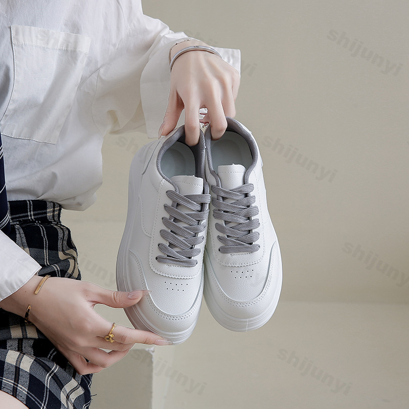 レディースホワイトシューズ 2025年秋新作 通気性抜群 快 - Sneakers Fashion Women のレビューと価格