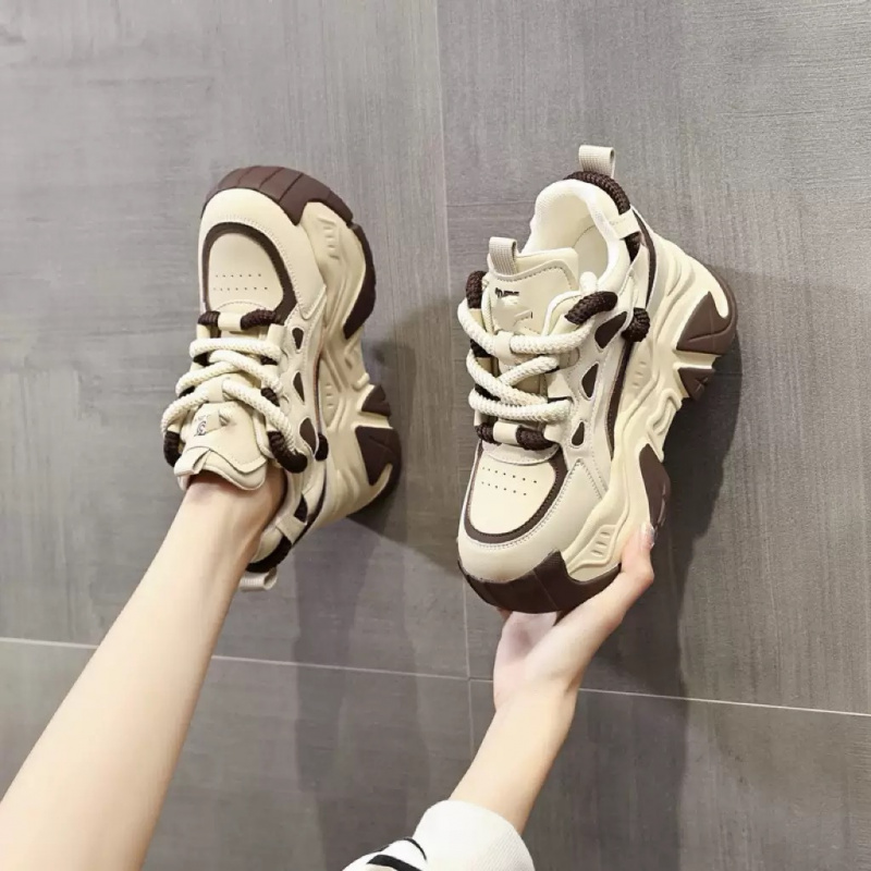 2026年新作 レディース レザーインナー身長アップシューズ - Sneakers Fashion Women のレビューと価格
